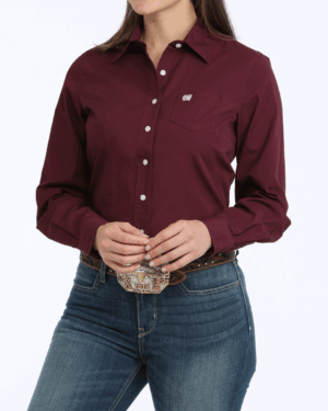Women s Solid Arena Fit Button-Down Western Shirt